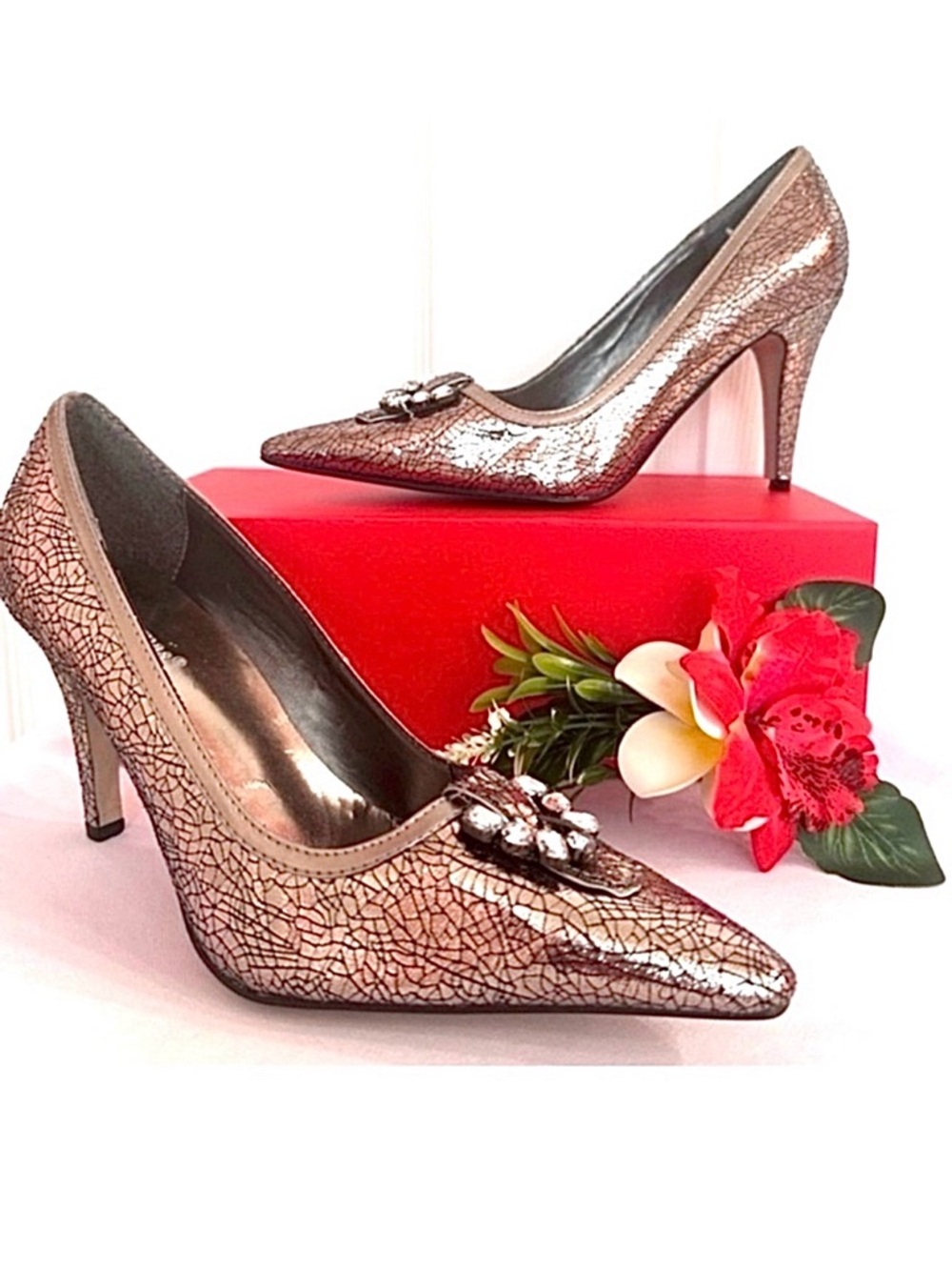 PIERRE DUMAS ~ Rhapsody Shimmering Bronze 4” Heels w/Rhinestone Accents size 9